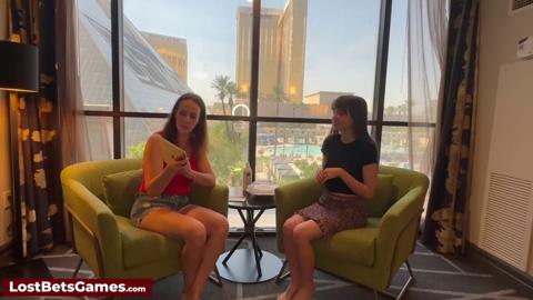 Blowjob Sessions with Whore and Sexstar: Deepthroat Fisting XXX