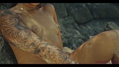 SANKTOR - JAPANESE YAKUDZA GIRL STRIPS BY THE BEACH