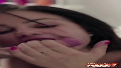 She's mastered the fine art of fellatio😜, a true blow job virtuoso