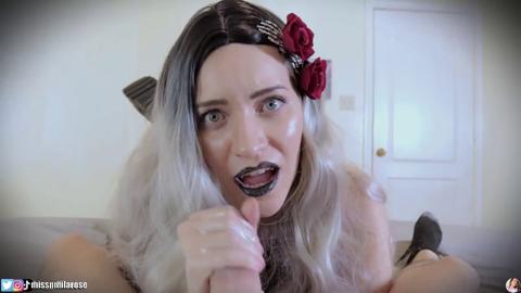 Spooky succubus sucks dick🌭 and jizz drips down her ghoulish gob