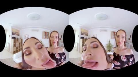 Stepsisters Sasha Sparrow And Lilu Moon Share Their Fucking Bodies