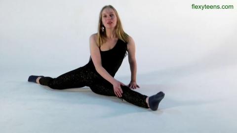 Big Bitch Blonde Gymnast Whore Spanking Her Massive Meatpipe