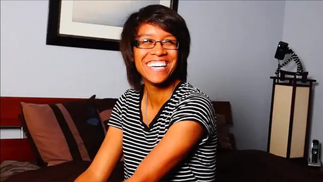 Teen black hipster passionately pleases white cock🍆