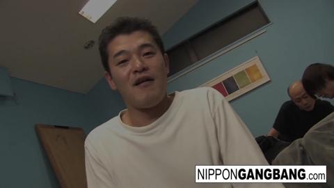 Harajuku beauty enjoys a group session