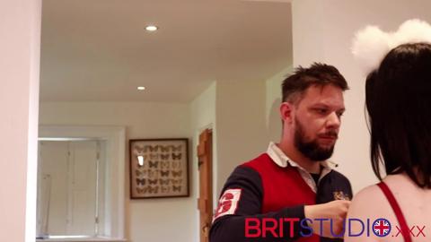 Gorgeous Collared Girl Gets Deeply Fucked and Swallowed Big Load