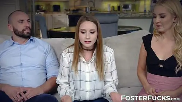 MIL Aaliyah and stepdaugher Laney Grey indulge in  three-way intimacy