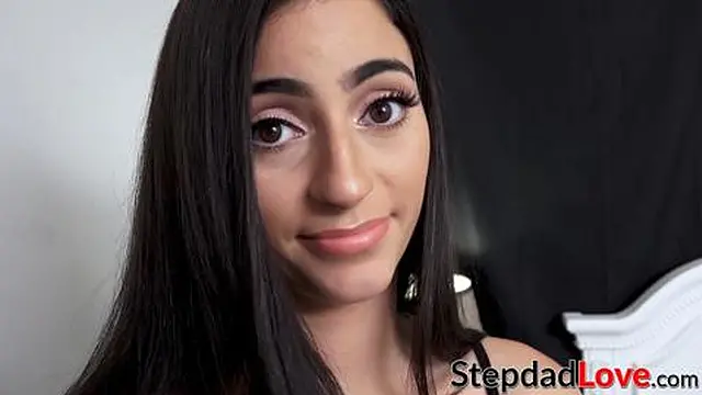 Jasmine Vega′s sweet girlfriend gets thoroughly satisfied