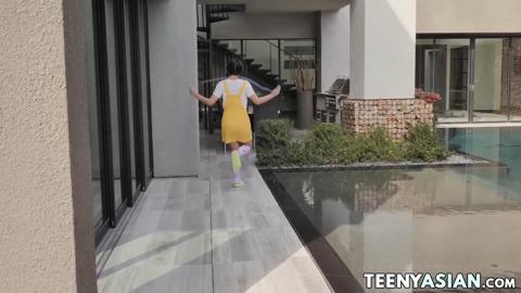 Hard Asian Teen Elle Voneva Threesome Doggy Style Sucked