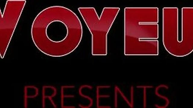 Innocent teen fingers herself on live cam