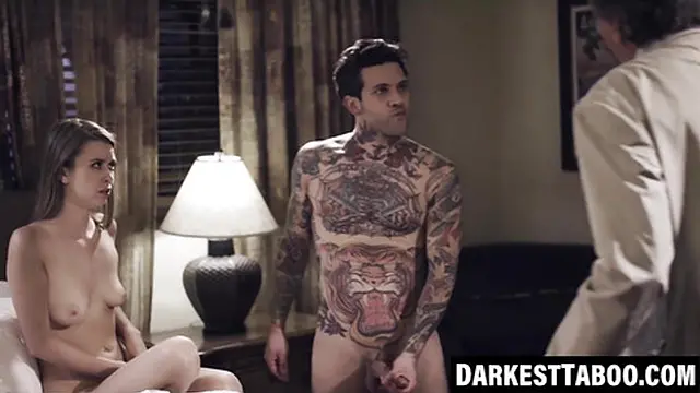 Teen girlfriend pleasured by hunk and boyfriend