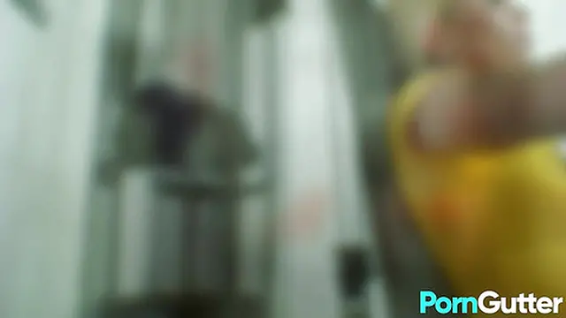 Smut Merchants - Sunshine Takes Dick Between Workout Sessions