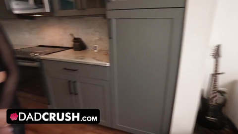 Banging Hot Step Daughter Reyna Belle Seduces Her Sugar Step-daddy To Earn Her Keep - DadCrush