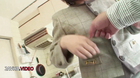 Kinky Japanese mature Kiyoe Majima pleasures herself with toy vibes intensely