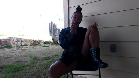 SweetButtTasty smoking and fingering herself in the backyard!!!!!